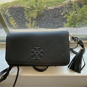 Tory Burch Small Leather Crossbody Bag w Removable Straps in black